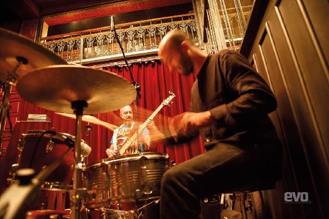 delhi government, arvind kejriwal, delhi restaurants, delhi bars, delhi resto-bar music, live music, 2010 excise rules, live singing, rule 53 (4) delhi excise rules, excise department, restaurants which serve food and alcohol, liense 17, excise reveue