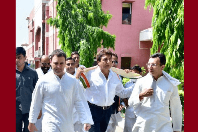 Cong workers protest in Lucknow, as demonstrations held across UP to protest K'taka developments