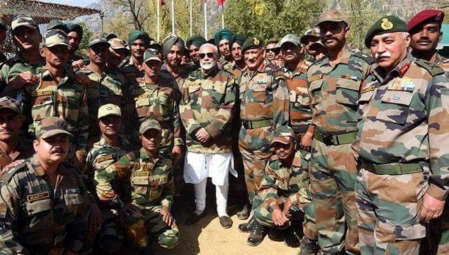 PM Modi, Military personnel,